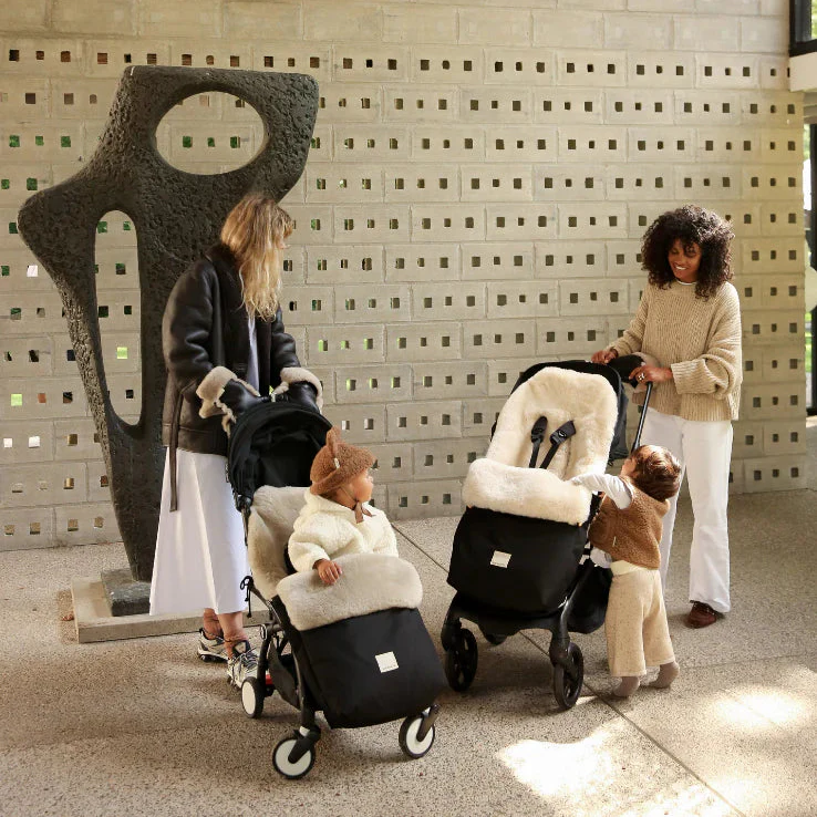 Sheepskin Universal Fixed Harness Buggy Puffmuff (Noir + Toast) - Image 15
