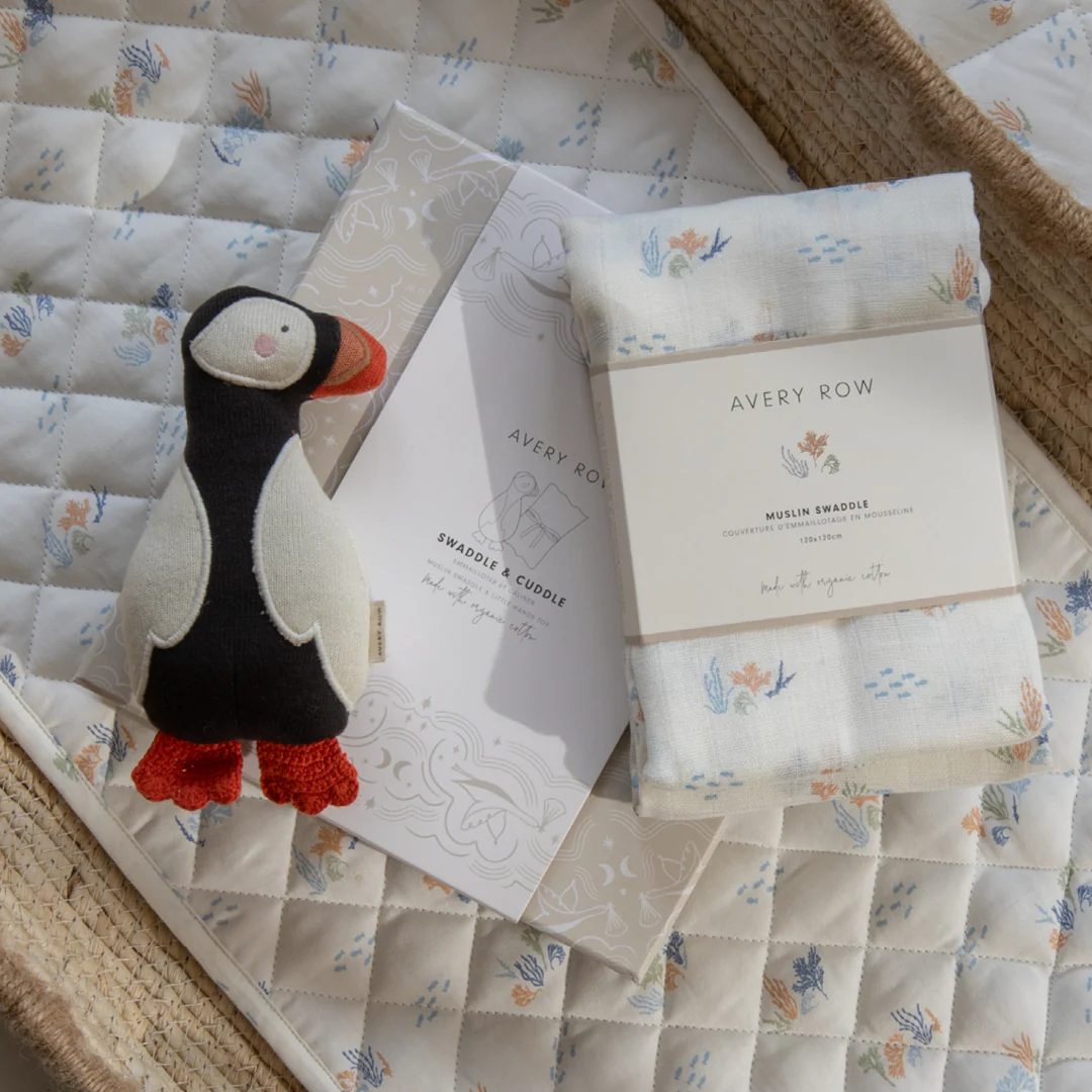 Swaddle & Cuddle Puffin New Baby Gift Set (Coastline) - Image 3