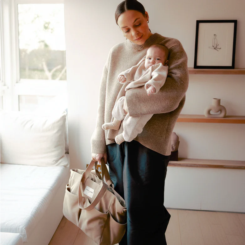 T+M Pocket Changing Bag Tote (Desert) - Image 3