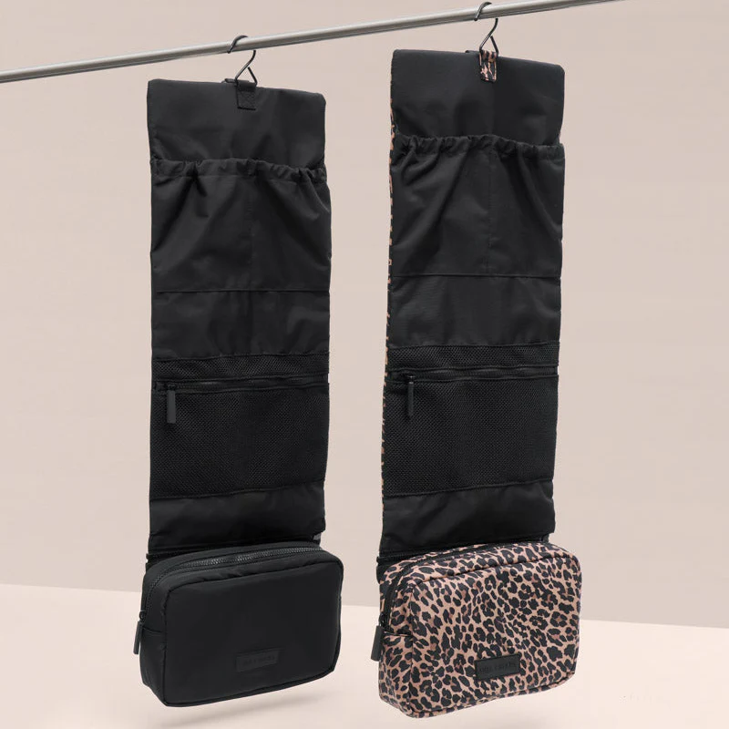 T+M Travel Hanging Changing or Wash Bag Organiser (Leopard Print) - Image 4