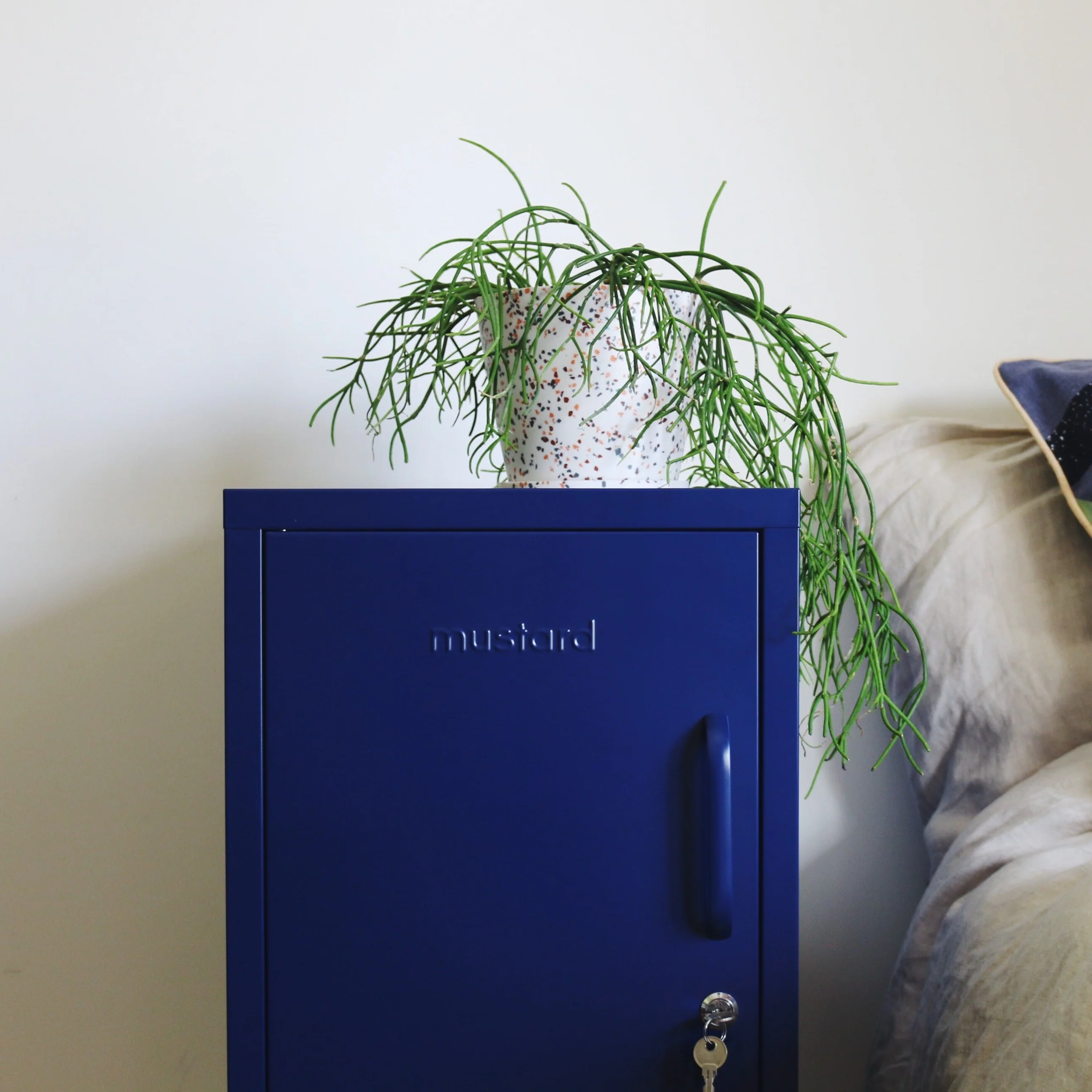 The Shorty Single Door Locker Cabinet (Navy) (Opens to Left) - Image 2